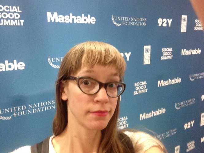 At least they had one of those celebrity backdrops you could stand in front of.